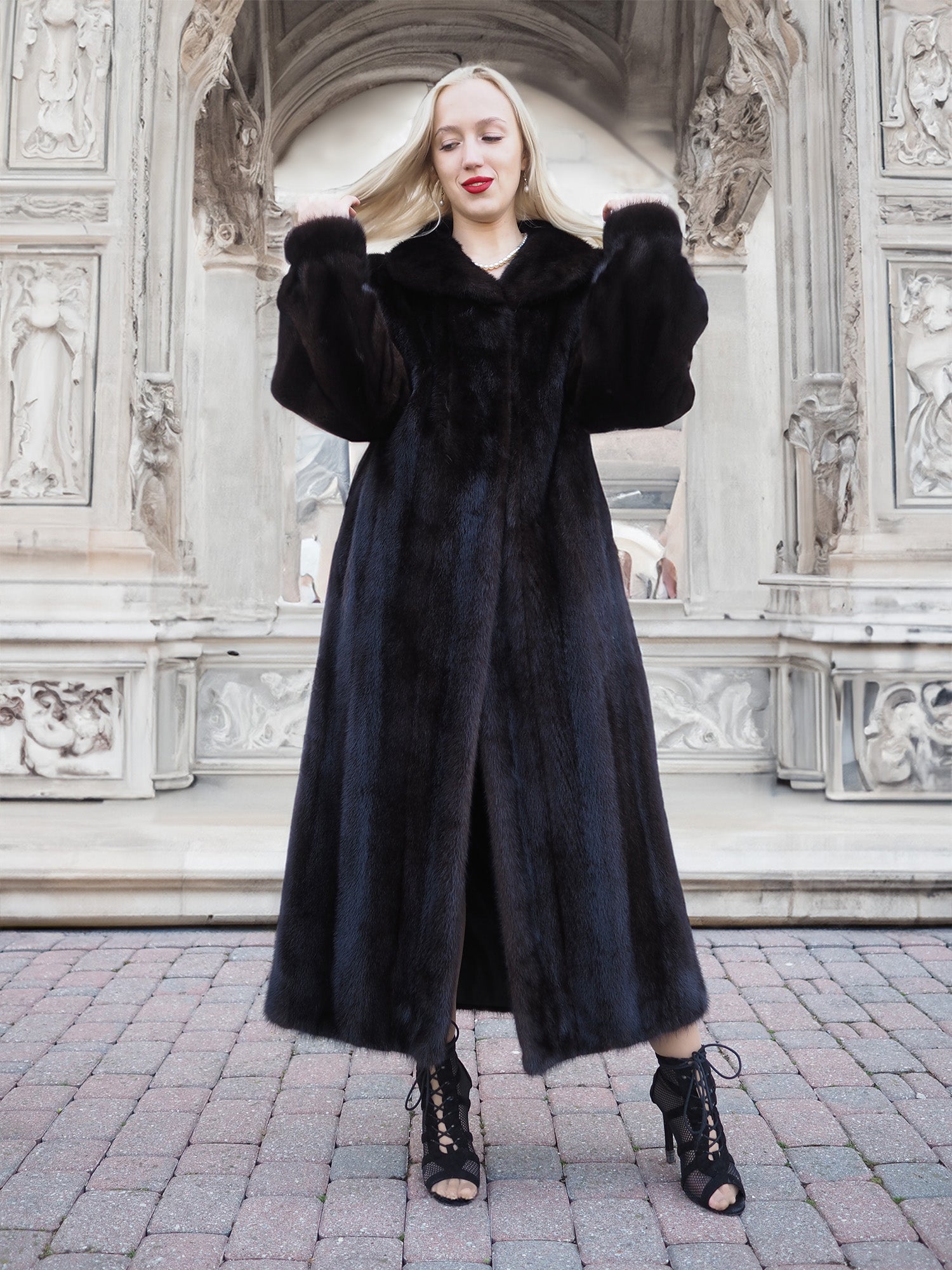 Luxurious Black Mink Fur Coat | Purple Shoshana Furs Luxurious Black Mink Fur Coat | Purple Shoshana Furs