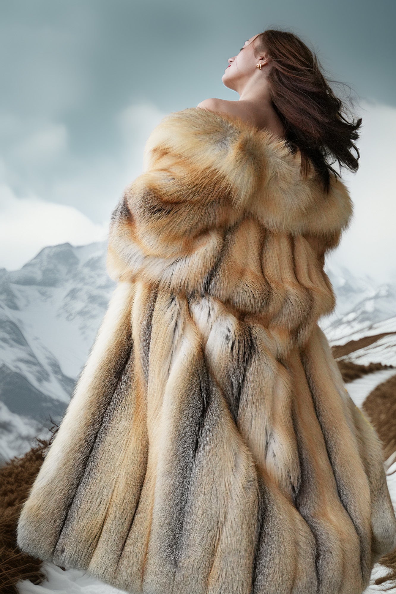 Mountain Icon – Golden Island Fox Fur Coat | Purple Shoshana