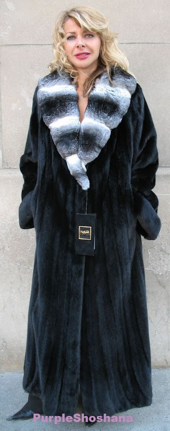 NAFA black mink with chinchilla collar