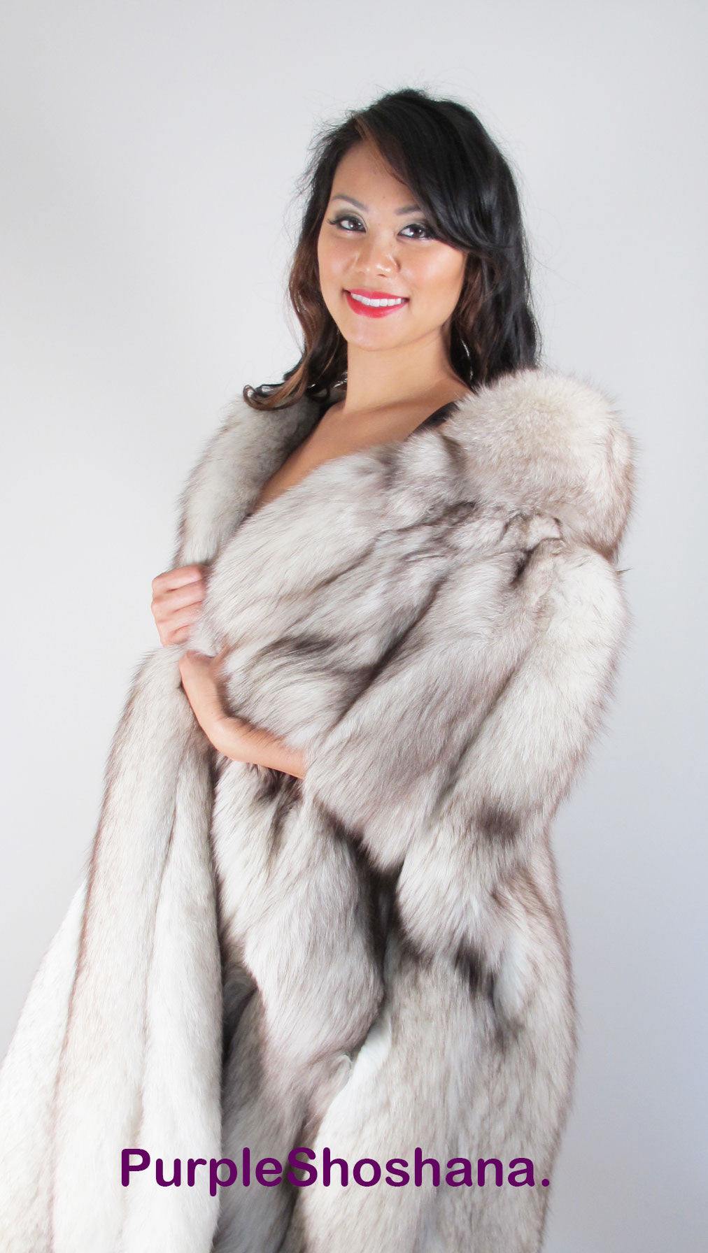 Elegant Fur Couture - Timeless Luxury Coats