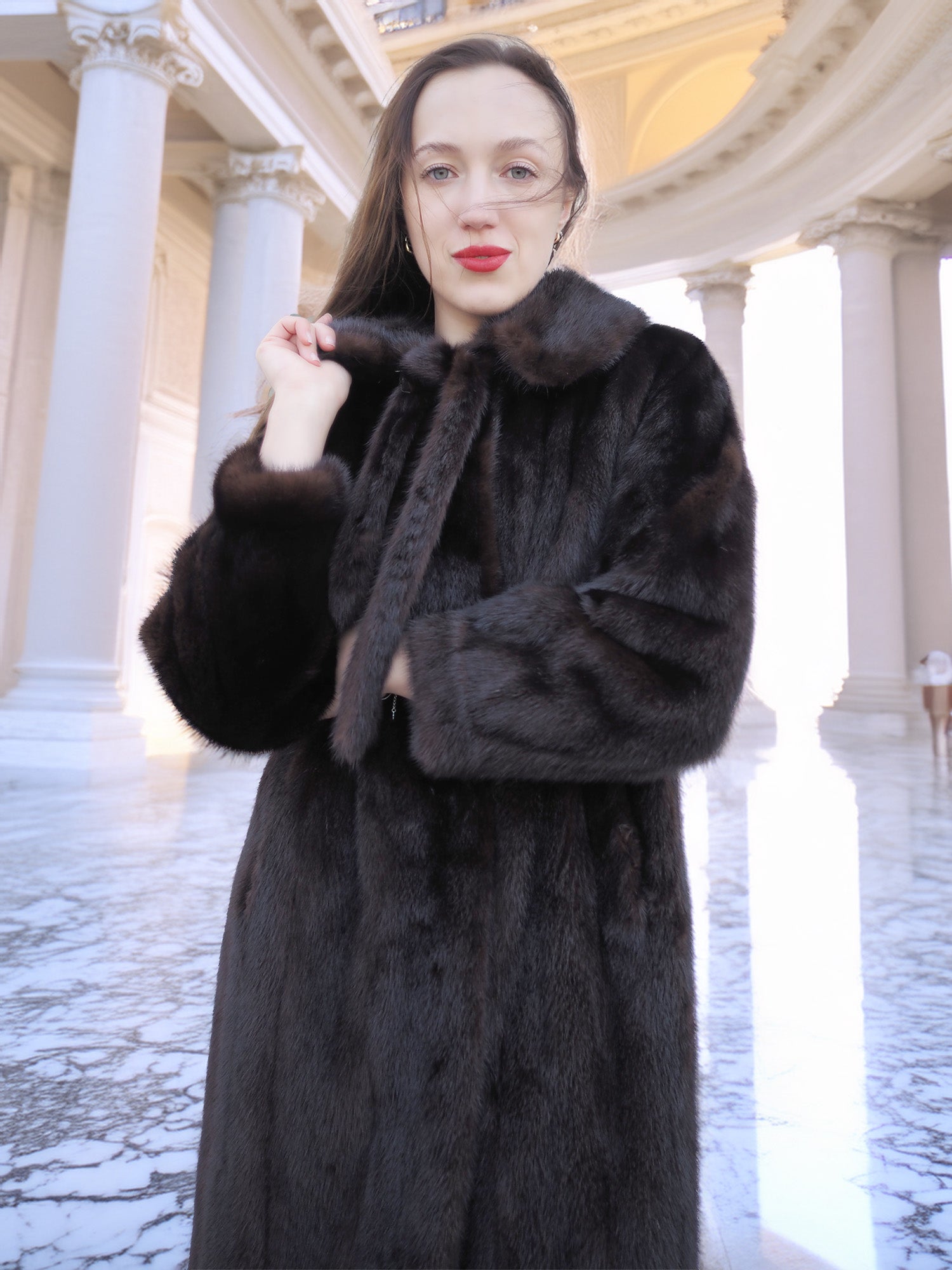 Close-up of La Galleria vintage mink fur coat with tie-neck detail, highlighting the rich mahogany fur and plush texture.