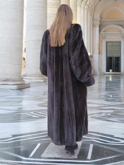 Black Mink Full-Length Fur Coat – Midnight Opulence in Motion M/L
