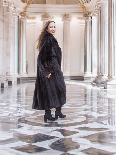 Black Mink Full-Length Fur Coat – Midnight Opulence in Motion M/L
