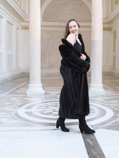 Black Mink Fur Coat – Full Length Elegance with Regal Volume | Size M