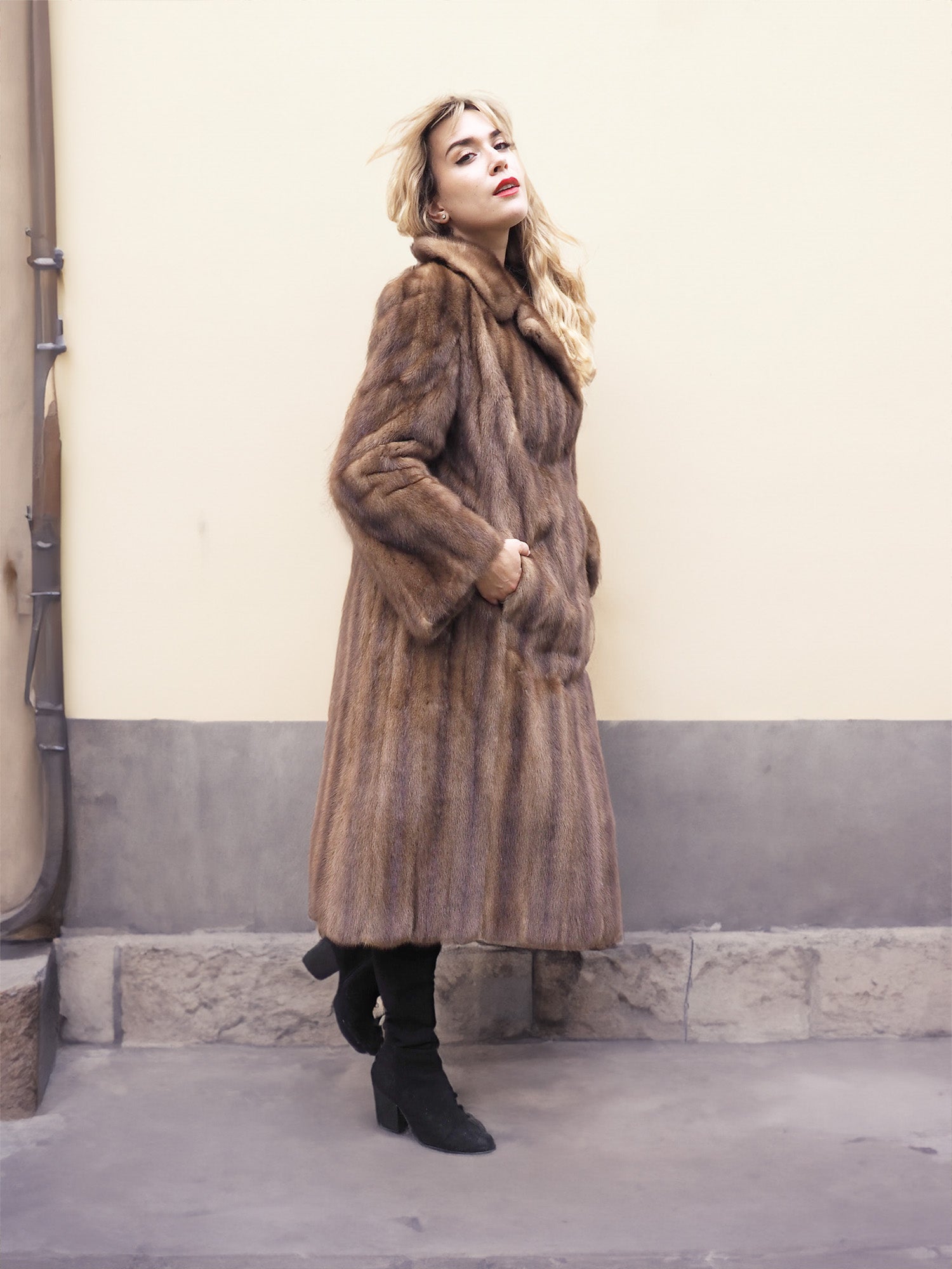 Dark Pastel Canadian Solid Brown Female Mink Fur Coat Coats M/L– Purple ...