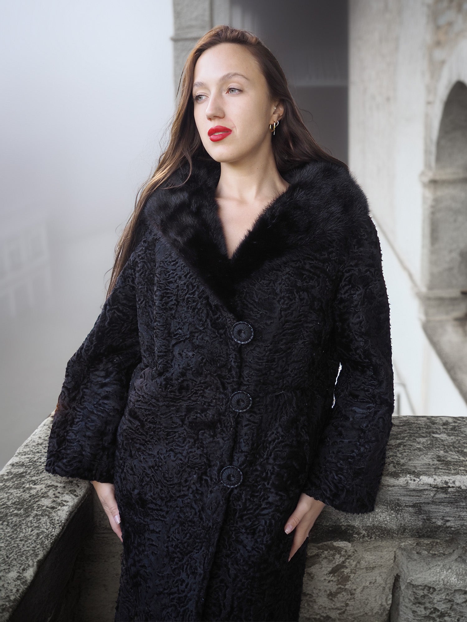 "The Black Mirage" – Lamb Swakara Coat with Mink Fur Collar S/M