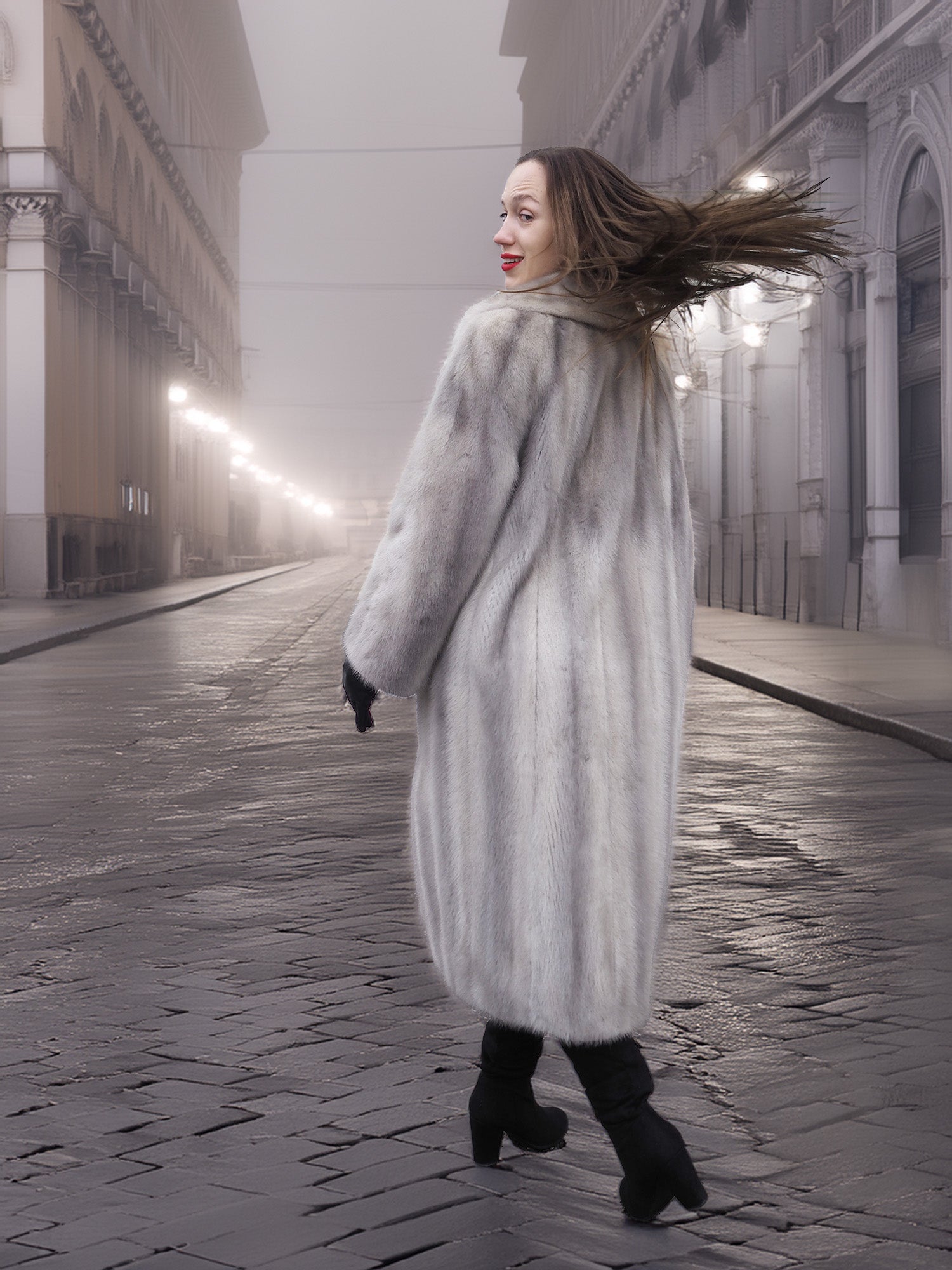 Sapphire Grey Mink Fur Coat S/M Excellent shown from the back. Flowing mink fur with natural sheen, ideal for luxury outerwear collections.