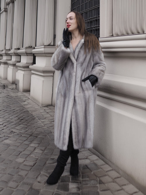 Sapphire Grey Mink Fur Coat S/M Excellent styled with black gloves and boots. Timeless fur fashion for cold-weather elegance and luxury appeal.