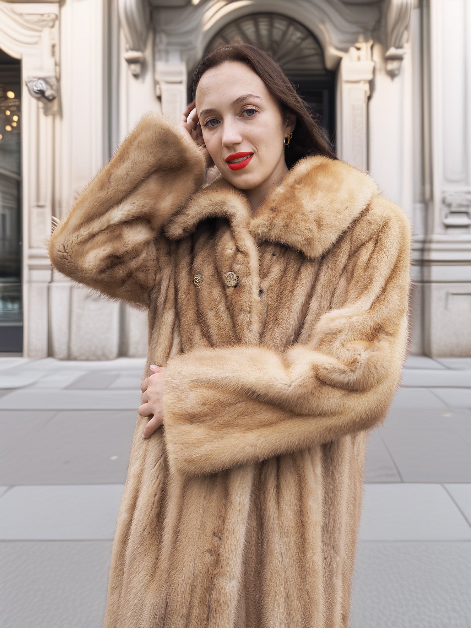 Golden Reverie M - Vintage blond mink coat with high collar and gold buttons, styled for sophisticated streetwear fashion.