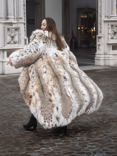 Spectacular Unisex Soft Plush Spotted Fur Coat Large Shawl Collar M/L 52" Long