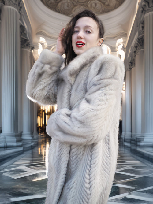 Pearl & Shadow – Herringbone Mink Elegance in Motion S