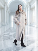 Pearl & Shadow – Herringbone Mink Elegance in Motion S
