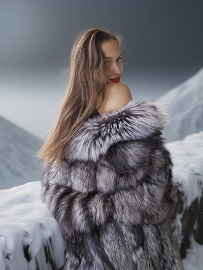 The Silver Reign - Full Length Silver Fox M