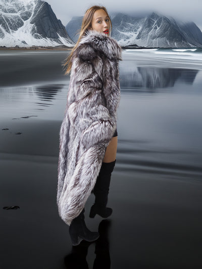 The Silver Reign - Full Length Silver Fox M