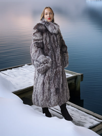The Silver Reign - Full Length Silver Fox M