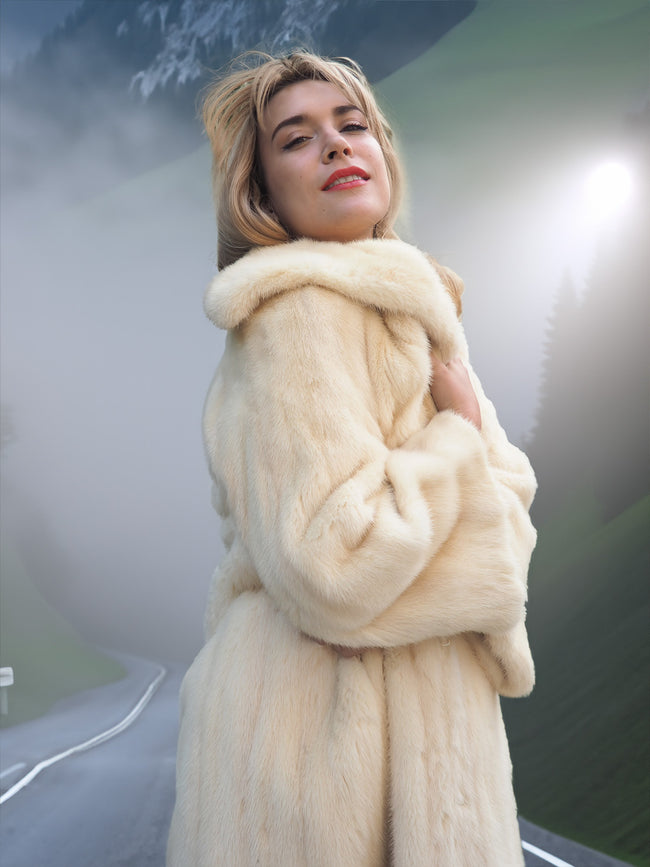Cream Pearl Mink Fur Coat Bell sleeves By Holt Renfrew M/L
