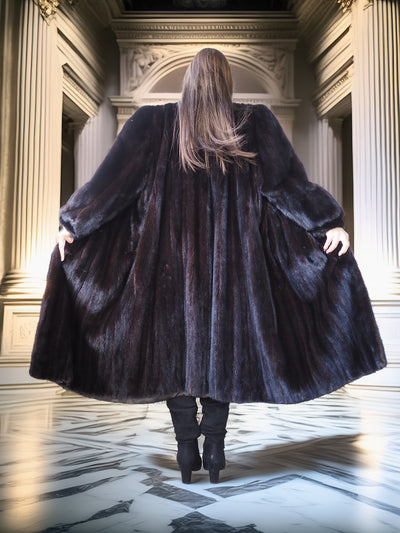 "Shadow Reign" – Classic Black Mink with Detachable Fox Collar