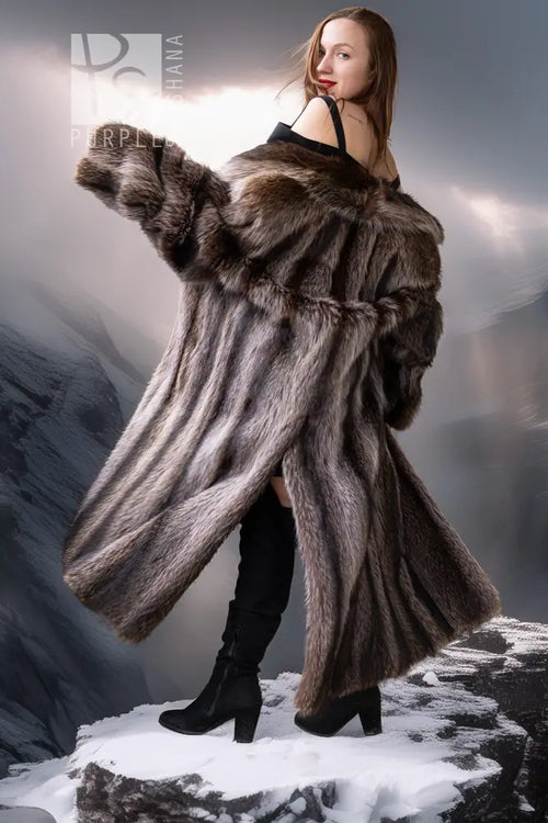 Men’s raccoon fur coat, double-breasted, wide collar, open front, dark gray-brown