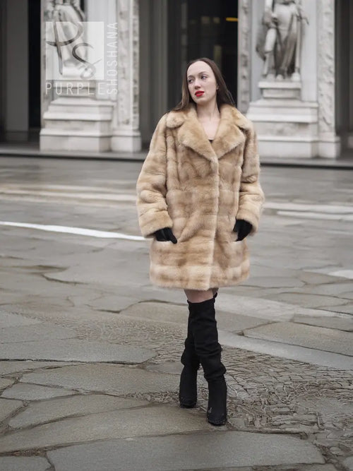 Pastel mink fur coat with notch collar and roomy front, M/L