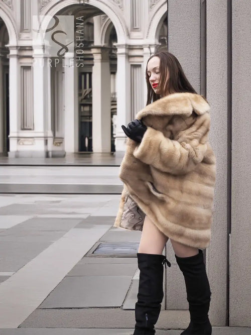Pastel mink fur coat with cozy collar and cropped, belted look, M/L