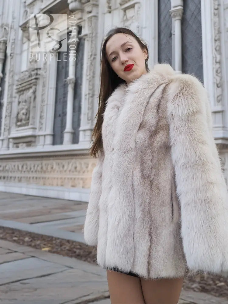 Light-colored fur coat jacket with plush texture and pointed stand collar