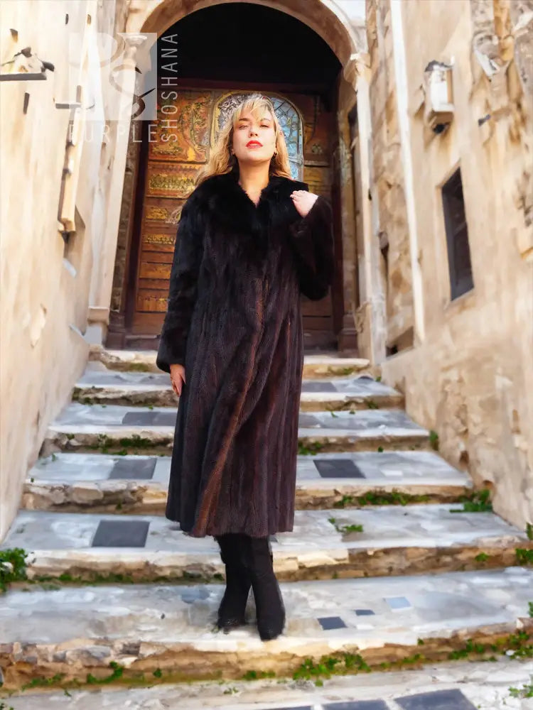 Black mink fur coat with fox notch collar, long hem and buttonless front