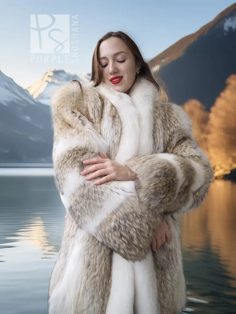 "Frostline Empress"- Coyote & White Fox — Short-Length Winter Icon