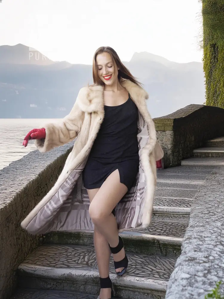 Golden Pearl mink fur coat with wide collar and open front, long length, cream