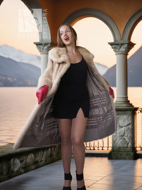 Golden Pearl mink fur coat with wide collar, open front, long sleeves, light cream