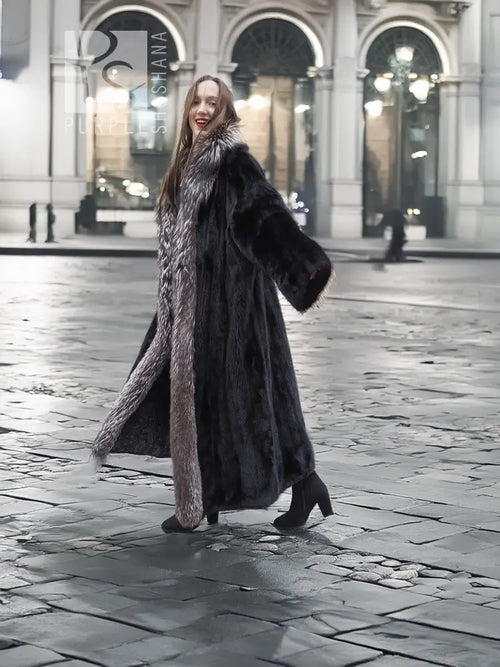 Black mink coat with silver fox fur collar, long sleeves, full-length hem