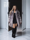 Silver fox fur coat with wide collar, open front and dark lining at edges