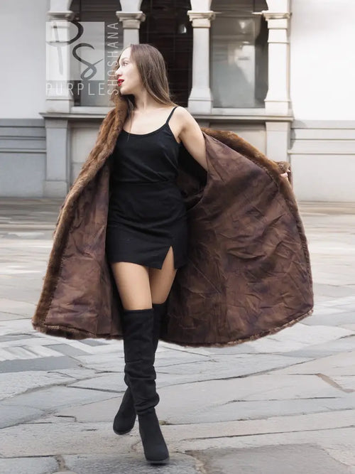 Swing mink fur coat with wide sleeves and open front, dark brown directional design
