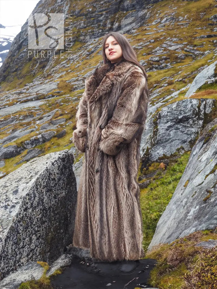Raccoon fur coat for men, long hooded coat with belt detail and soft textured fur.