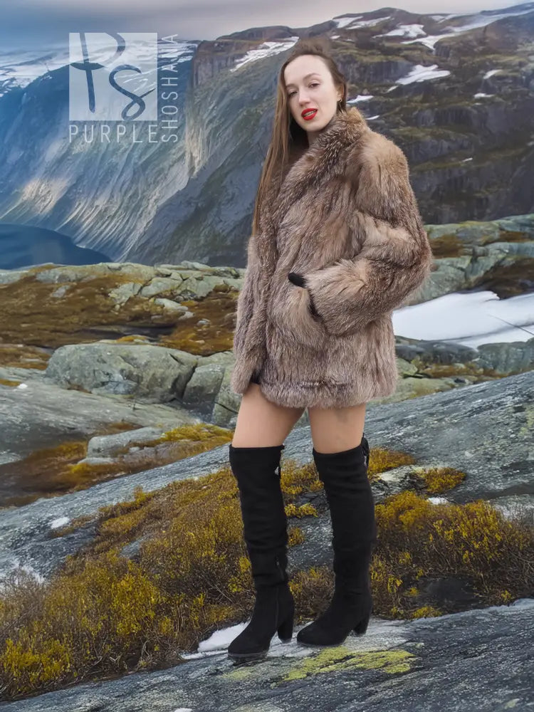 Brown fox-fur coat with full sleeves and high collar, short silhouette, size M.