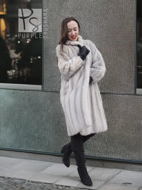 Light gray mink fur coat with wide collar and long sleeves, relaxed fit