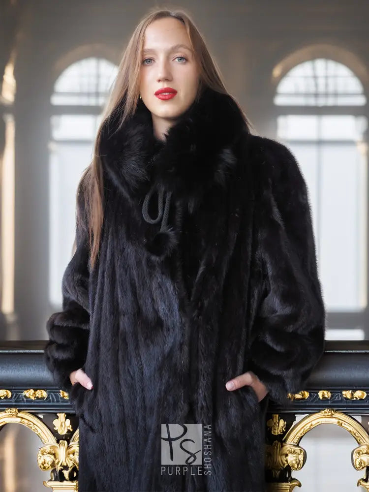 "Shadow Reign" – Classic Black Mink with Detachable Fox Collar
