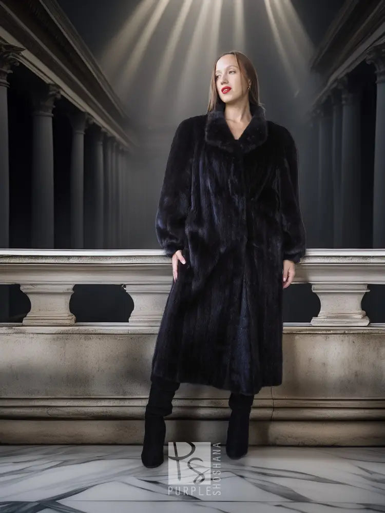 "Shadow Reign" – Classic Black Mink with Detachable Fox Collar