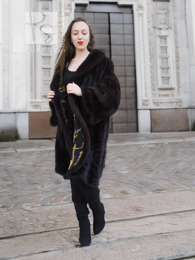 Dark mink swing coat with gold baroque lining, long sleeves, open front