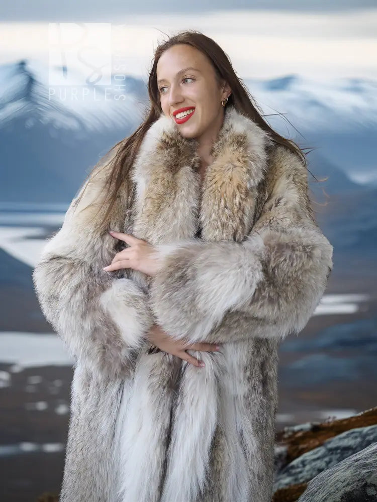 Coyote fur coat with light faux-fur collar and buttonless open front