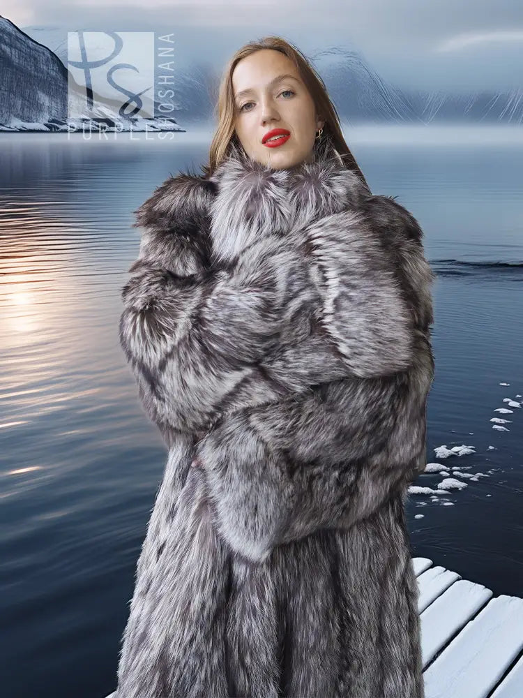 The Silver Reign - Full Length Silver Fox M