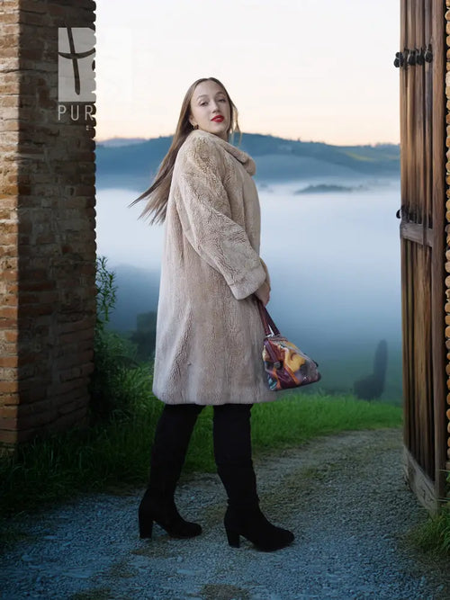 Honey beaver coat draped over shoulders, standing collar and long sleeves