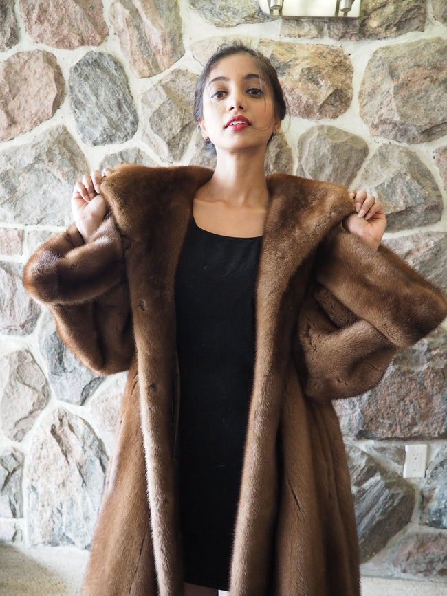 Brand New Luxurious Demi Buff Swing Canadian Mink Fur Coat Stroller L
