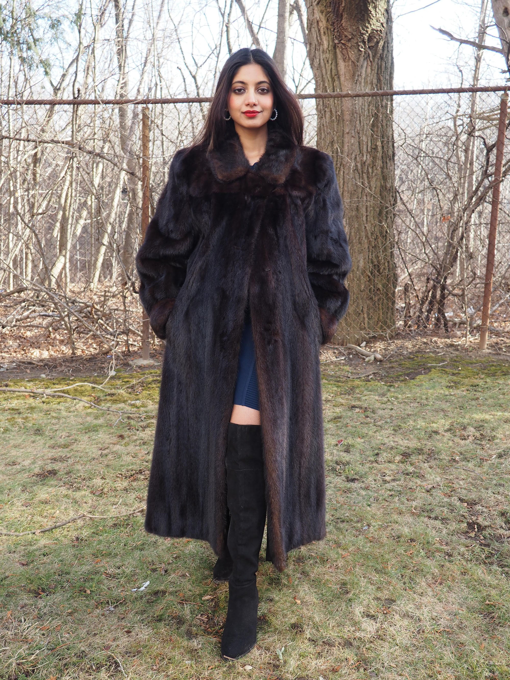 Mink fur coat black